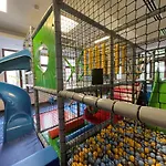 Park Rekreacyjno-biznesowy Woda 4*