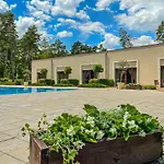 Park Rekreacyjno-biznesowy Woda 4*