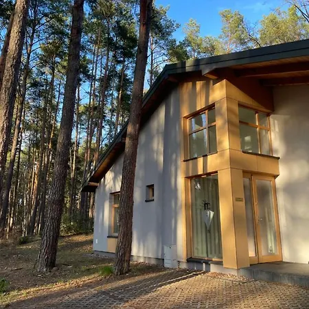 Park Rekreacyjno-biznesowy Woda 4* Wilga