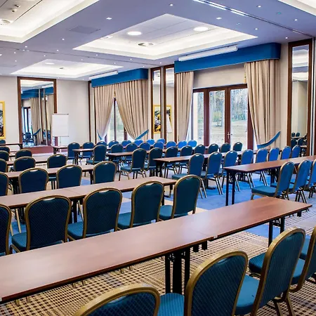 Park Rekreacyjno-biznesowy Woda Otel 4*