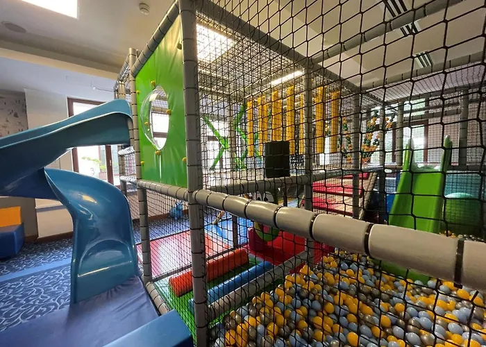 Park Rekreacyjno-biznesowy Woda 4*